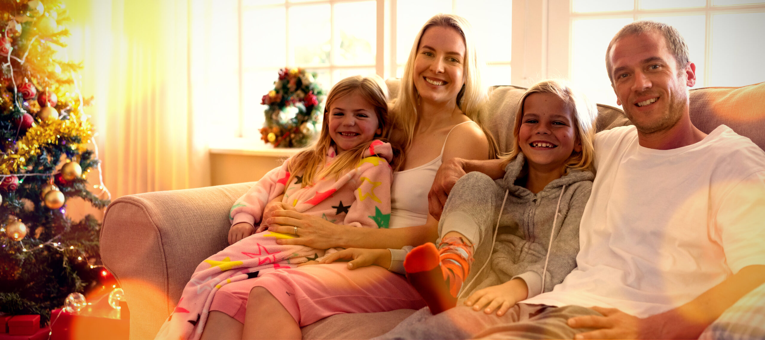A family settled together permanently in the UK