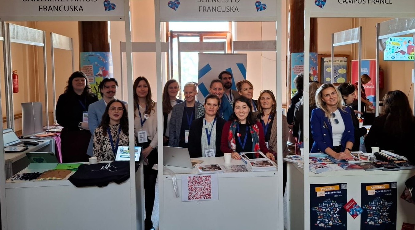 University stands at a French education fair