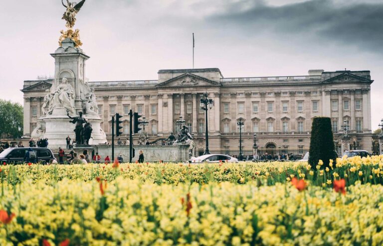 How to Apply for a UK Standard Visitor Visa from Pakistan