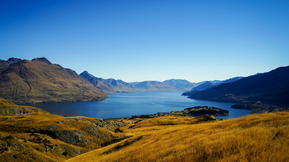 Mountains and a lake near Queenstown