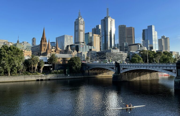 Australia’s Student Dependant Ban: What Married Pakistani Students Should Do Now