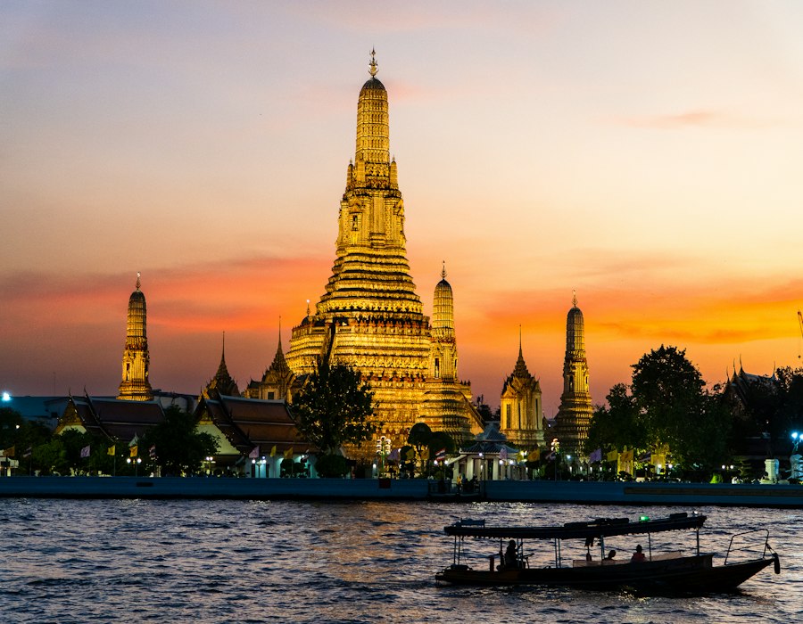 Wat Arun temple in Bangkok at sunset